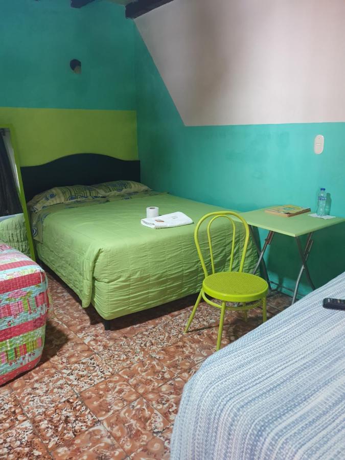 קצאלטננגו Hotel Kasa Kamelot Central מראה חיצוני תמונה