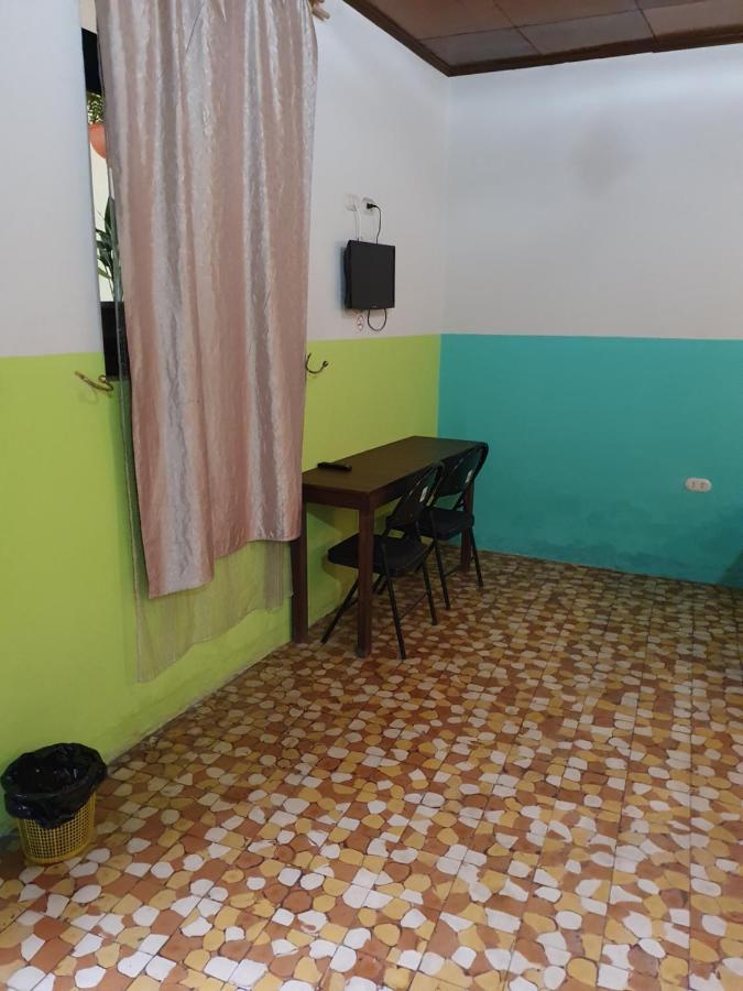 קצאלטננגו Hotel Kasa Kamelot Central מראה חיצוני תמונה