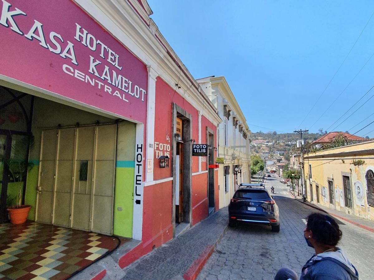 קצאלטננגו Hotel Kasa Kamelot Central מראה חיצוני תמונה