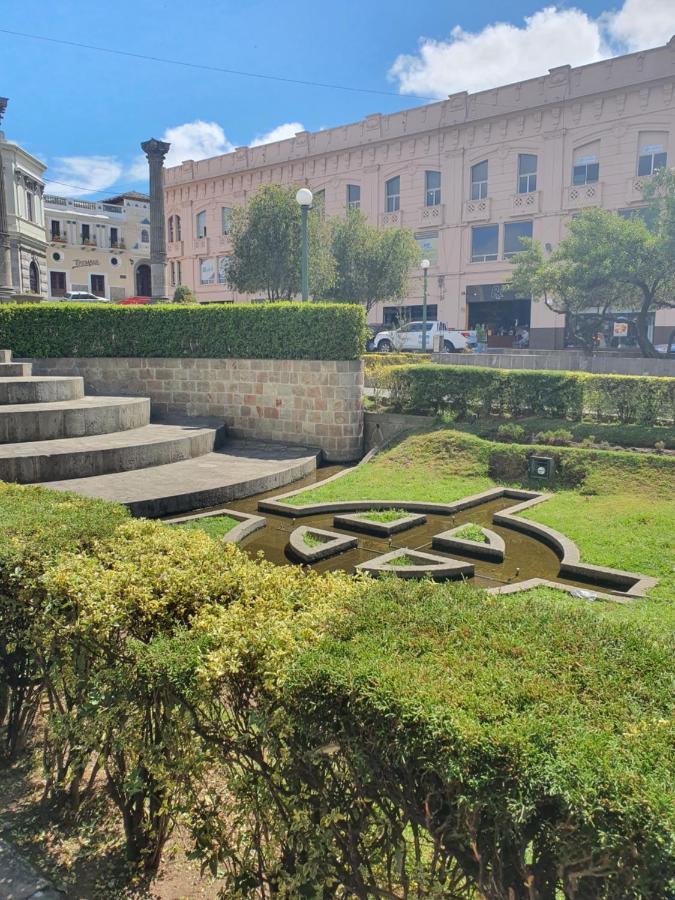 קצאלטננגו Hotel Kasa Kamelot Central מראה חיצוני תמונה