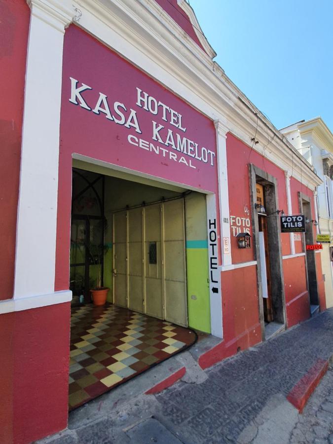 קצאלטננגו Hotel Kasa Kamelot Central מראה חיצוני תמונה